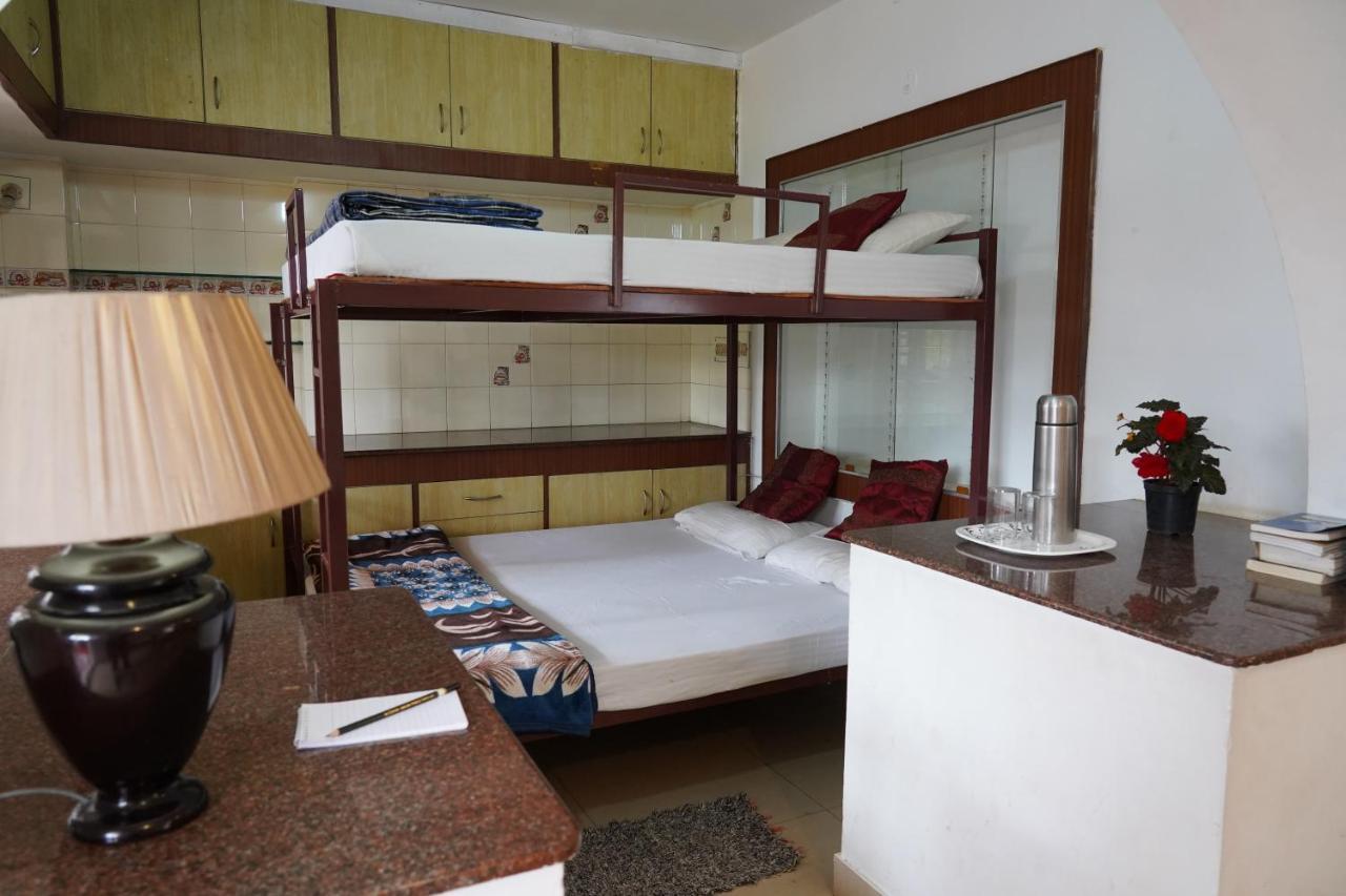 Church Hill Cottage Ooty Extérieur photo